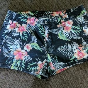 🎈🎉 5/$20 ARIZONA floral shorts SIZE 11